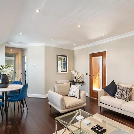 Weybridge - 2 Bed - Parking Apartment Exterior photo