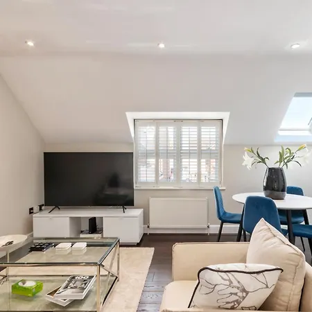 Weybridge - 2 Bed - Parking Apartment Exterior photo