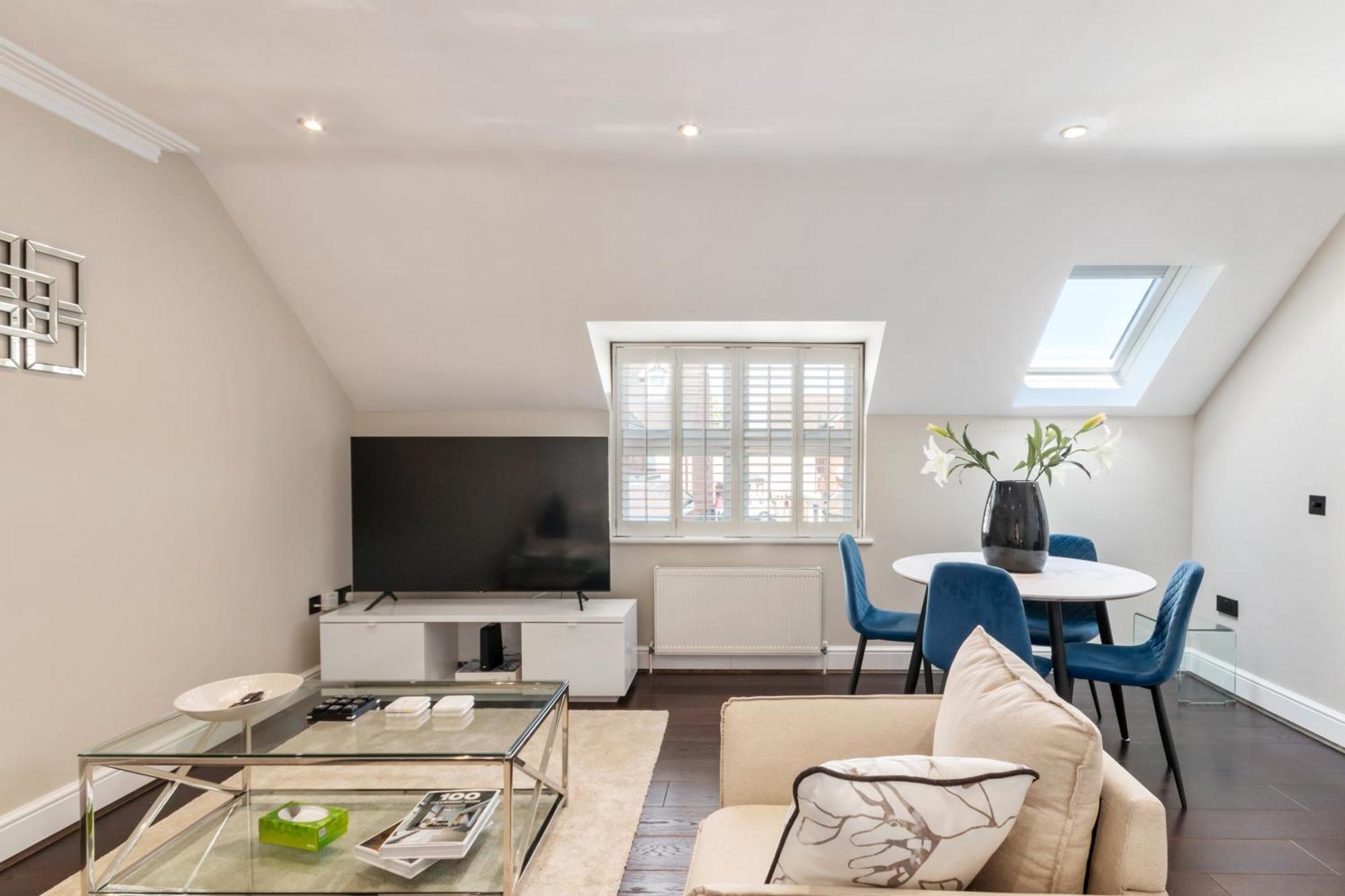- 2 Bed - Parking Apartment *